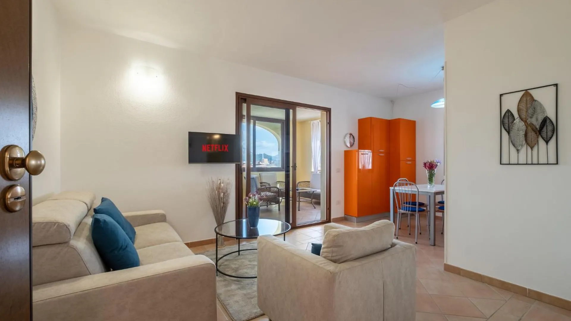 Elegante Appartamento Vista Mare Olbia
