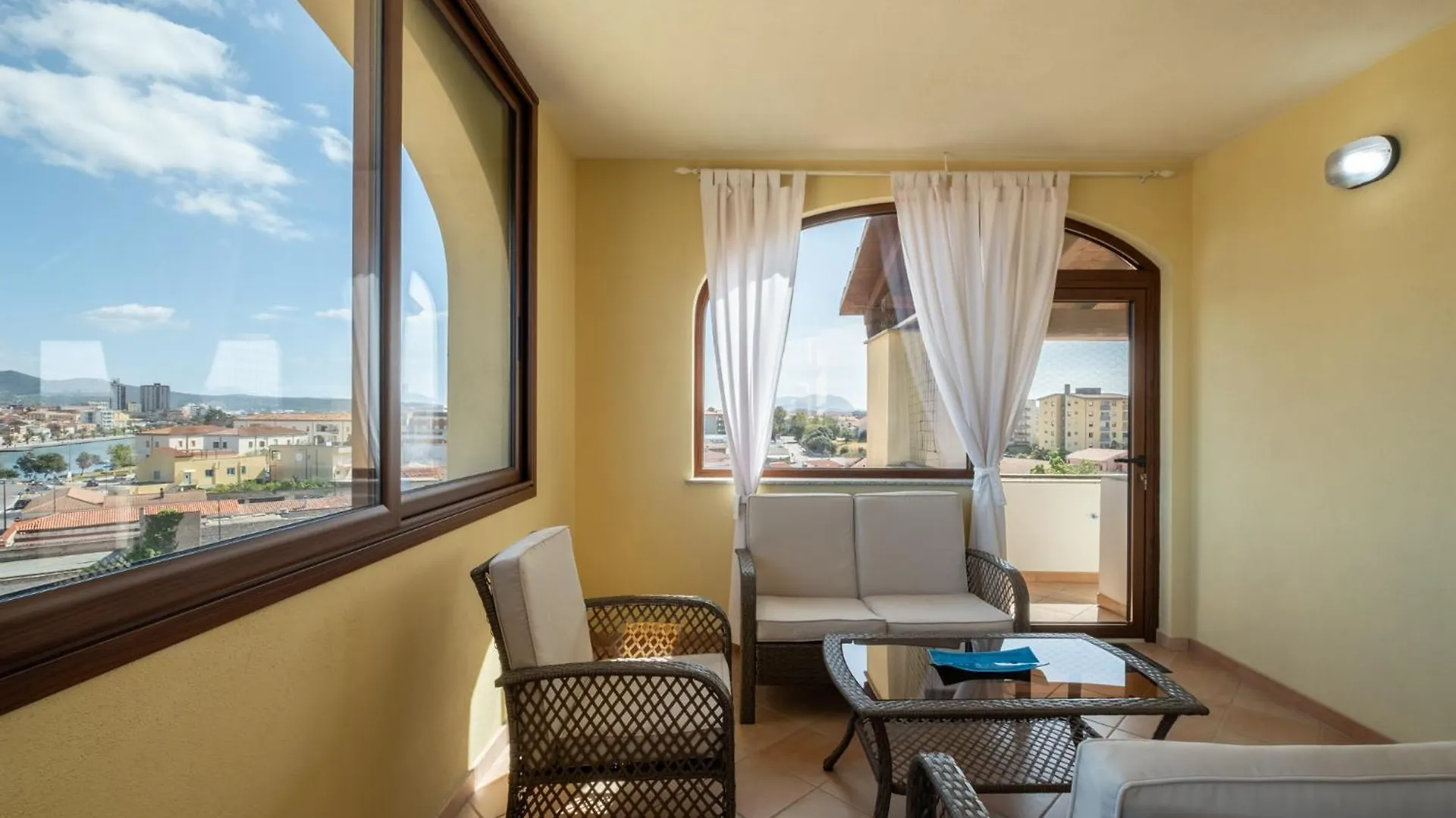 Apartment Elegante Appartamento Vista Mare Olbia Italy